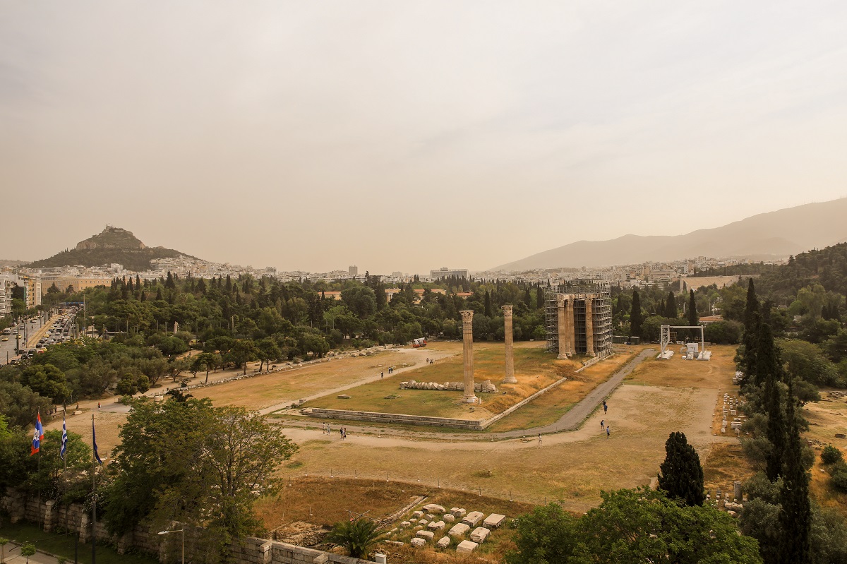 Σύσκεψη Αστεροσκοπείου: Ακραία καιρικά φαινόμενα και αφρικανική σκόνη στο επίκεντρο – Ανεβαίνει η θερμοκρασία έως και δέκα  βαθμούς από Παρασκευή