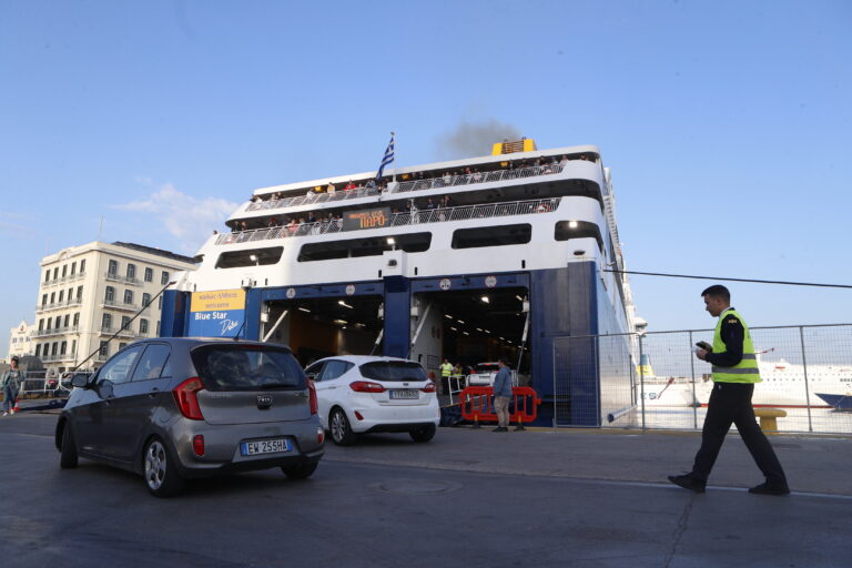 Πότε αναμένονται εκπτώσεις στα ακτοπλοϊκά εισιτήρια και για τρίτεκνους – Ο Στ. Γκίκας στο ΕΡΤNews