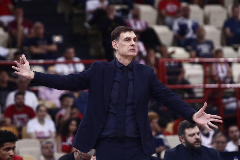 Μπαρτζώκας: «Θα έχουμε σοβαρή τύχη να κερδίσουμε αν μείνουμε στο πλάνο»