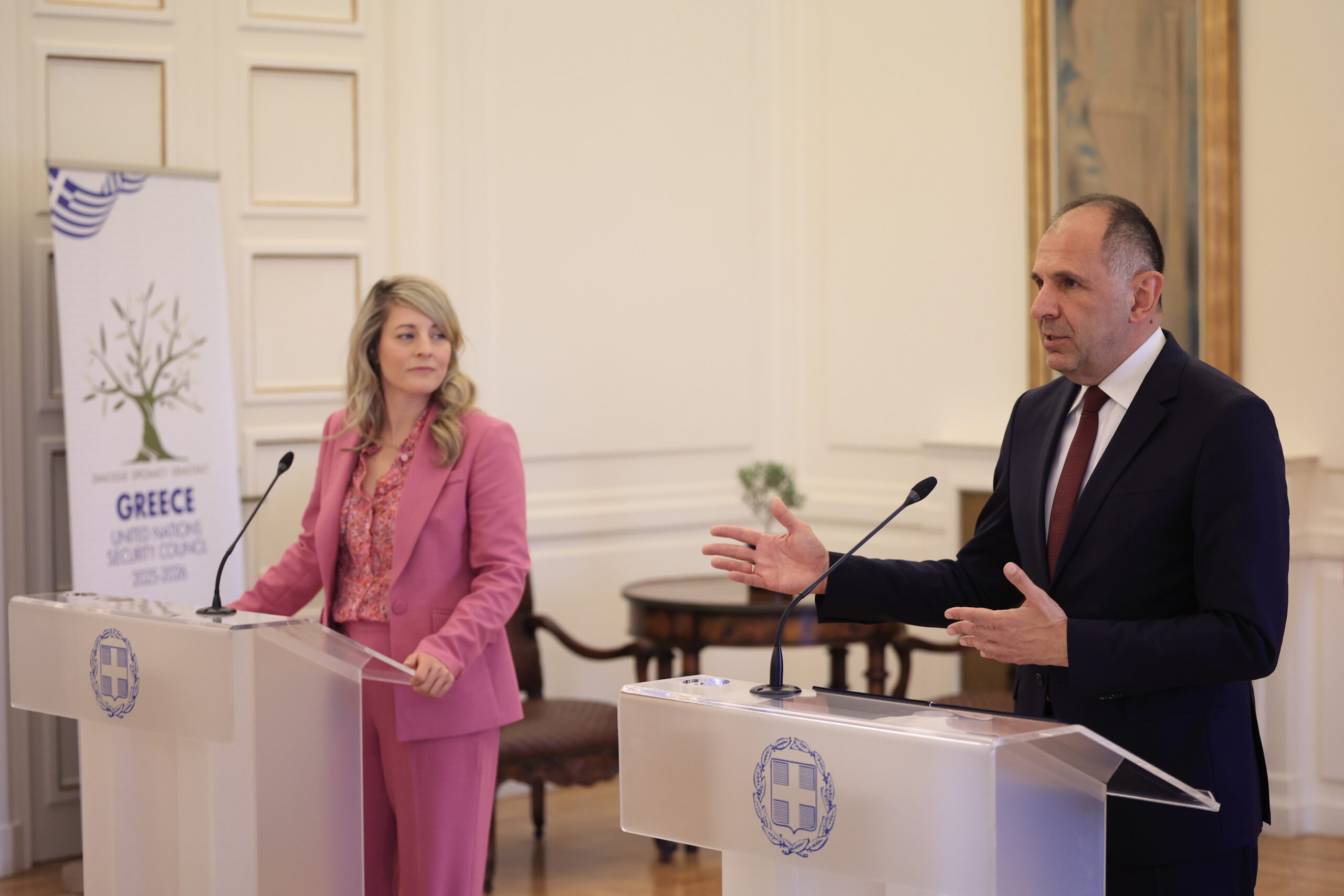 ΣΥΝΑΝΤΗΣΗ ΤΟΥ ΥΠΟΥΡΓΟΥ ΕΞΩΤΕΡΙΚΩΝ ΓΙΩΡΓΟΥ ΓΕΡΑΠΕΤΡΙΤΗ ΜΕ ΤΗΝ ΥΠΟΥΡΓΟ ΕΞΩΤΕΡΙΚΩΝ MELANIE JOLY (ΓΙΩΡΓΟΣ ΚΟΝΤΑΡΙΝΗΣ/EUROKINISSI)