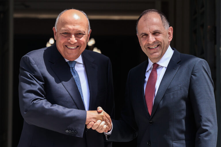 Γ. Γεραπετρίτης: Η σχέση Ελλάδας και Αιγύπτου είναι στρατηγική και δεν πρόκειται να ετεροκαθοριστεί – Τι συζήτησαν με τον Σ. Σούκρι