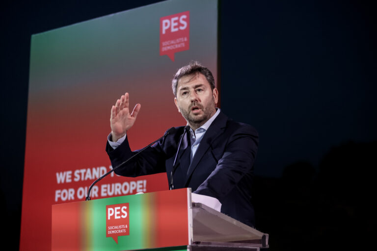 Ν. Ανδρουλάκης: Με τον κ. Μητσοτάκη πρωθυπουργό γίναμε μπανανία πολυεθνικών και τώρα καλεί την κυρία φον ντερ Λάιεν να βρει λύση