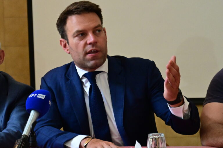 Στ. Κασσελάκης: Αιχμές κατά Τσίπρα για τα οικονομικά του ΣΥΡΙΖΑ – «Έγινε μεγάλο άνοιγμα στις εθνικές εκλογές»