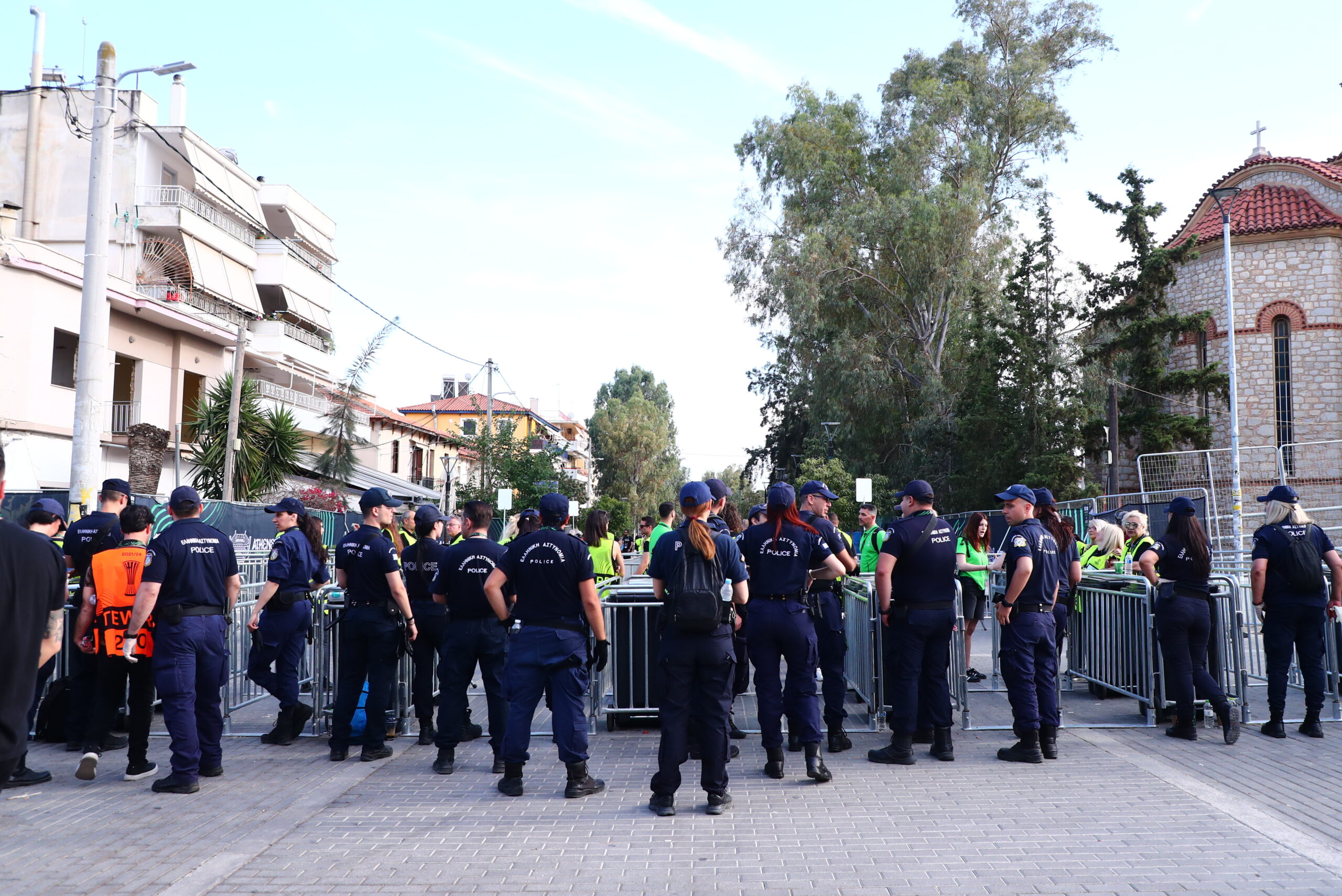 Σύλληψη άνδρα με μαχαίρι στη Νέα Φιλαδέλφεια