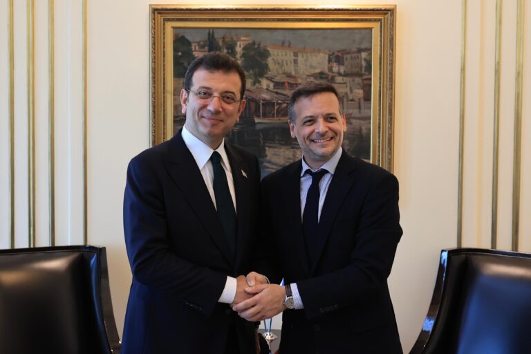 Συνάντηση Χάρη Δούκα με Εκρέμ Ιμάμογλου στην Κωνσταντινούπολη – Τι συζήτησαν