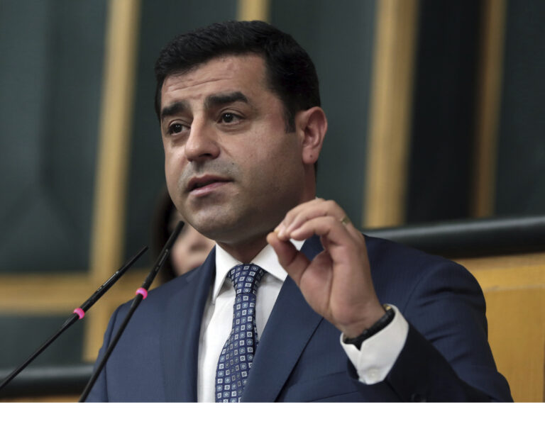 Τουρκία: Βαριές ποινές σε Ντεμιρτάς και άλλους Κούρδους πολιτικούς για την εξέγερση του 2014