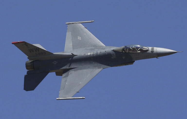 Ουκρανία: Θα αποκτήσει τα πρώτα F-16 τον Ιούνιο με Ιούλιο