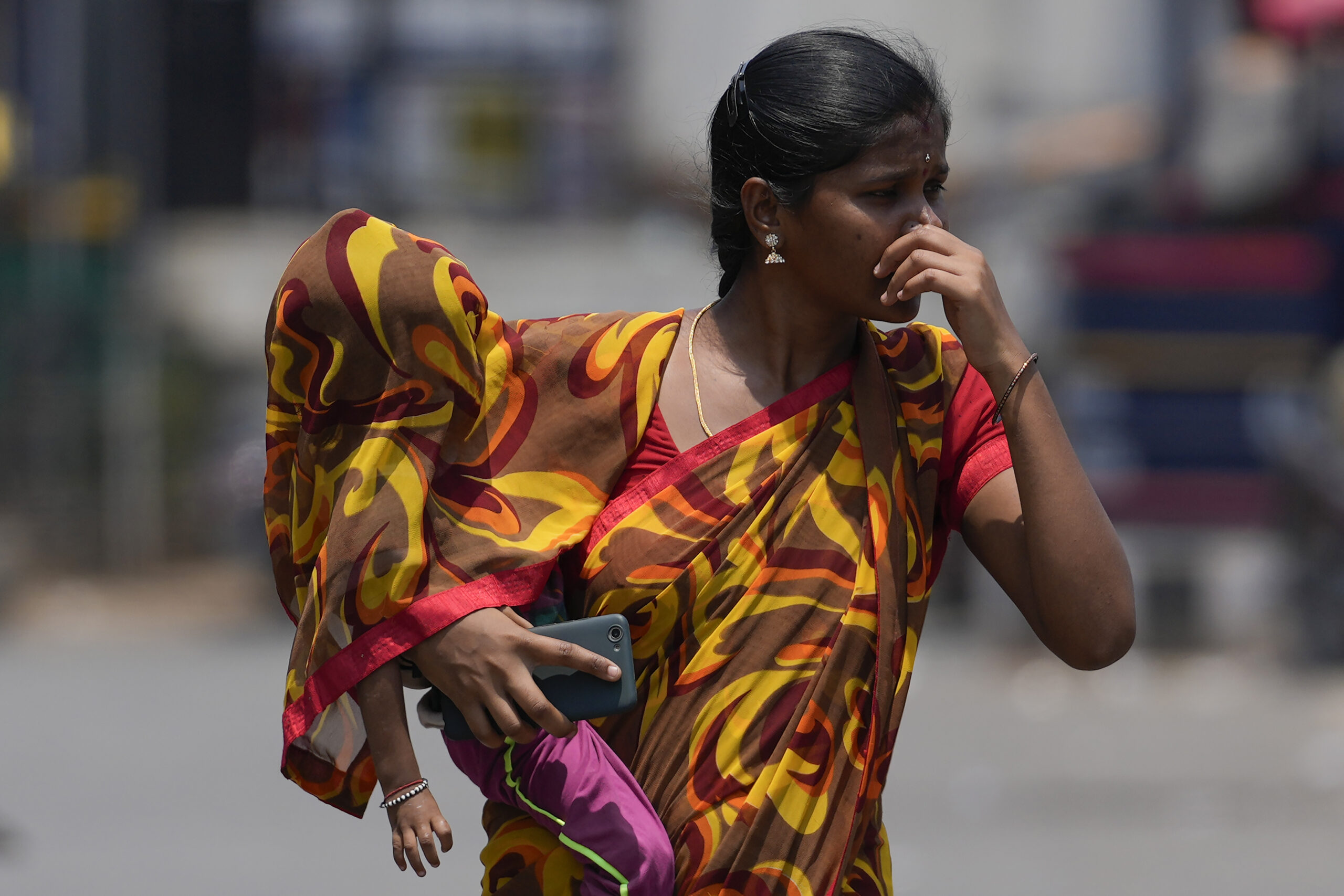 Ασία: Στους 50 βαθμούς Κελσίου η θερμοκρασία στο νότιο Πακιστάν – Θάνατοι από θερμοπληξία στην Ινδία εν αναμονή κυκλώνα