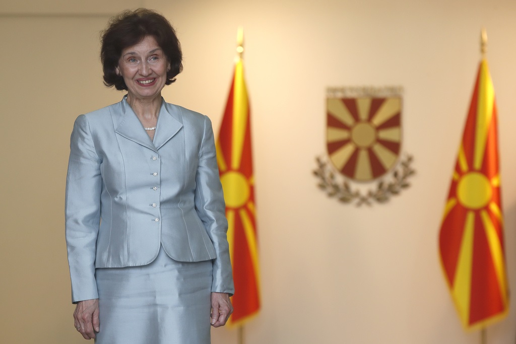 Αμετακίνητη στις απόψεις της η Σιλιάνοφσκα: «Η Μακεδόνας πρόεδρος έχει το δικαίωμα να χρησιμοποιεί το όνομα Μακεδονία»