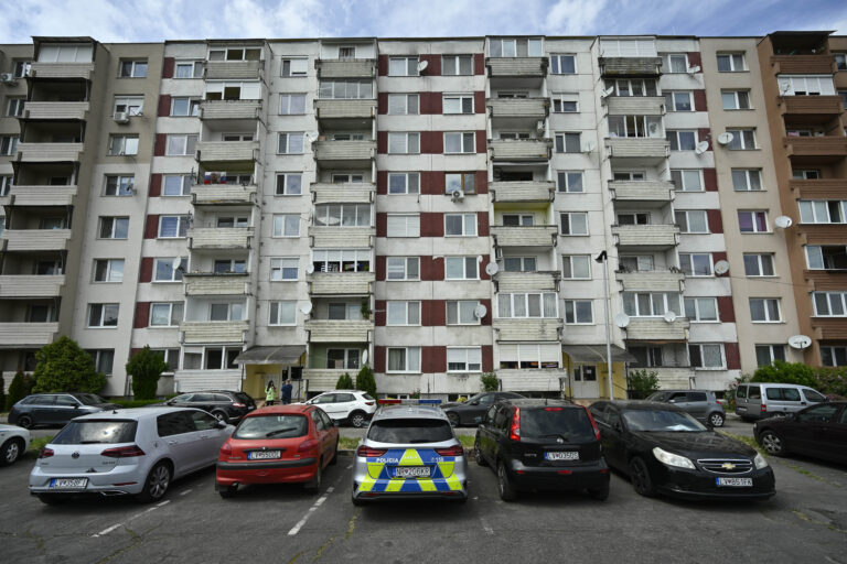 Το ΕΡΤNews στο σημείο της απόπειρας δολοφονίας του Ρ. Φίτσο στη Σλοβακία –  Αντιμέτωπος με 25 χρόνια κάθειρξης ο δράστης