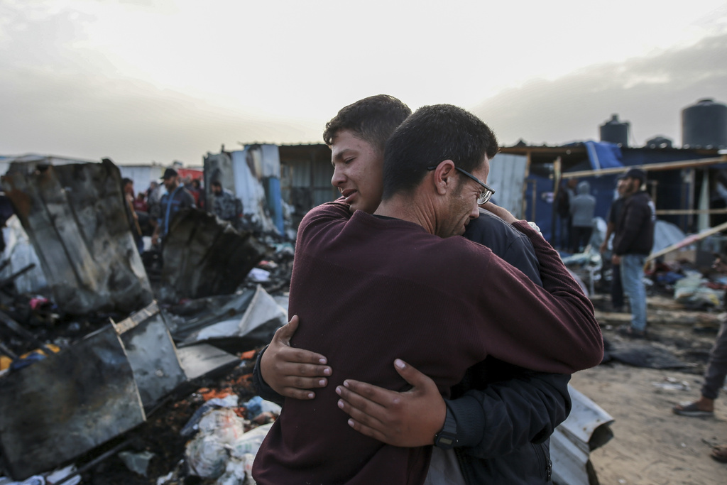 Γάζα: Ισραηλινά τανκς στο κέντρο της Ράφας – Για βαρβαρότητα του «βρικόλακα Νετανιάχου» μιλά ο Ερντογάν