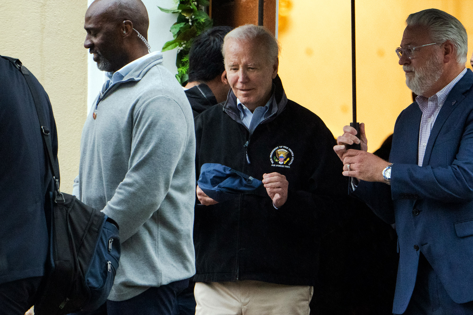 Biden-St.-Joseph-Brandywine-Catholic-Church-Wilmington,-Del---AP-Photo-Manuel-Balce-Ceneta