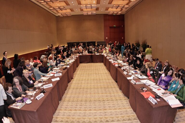 Ισπανία: Παγκόσμια Σύνοδος Κορυφής των Γυναικών