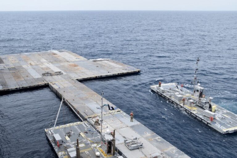 ΗΠΑ: Καμία αμερικανική στρατιωτική δύναμη δεν μπήκε στη Λωρίδα κατά την εγκατάσταση της προσωρινής προβλήτας στην ακτή της Γάζας