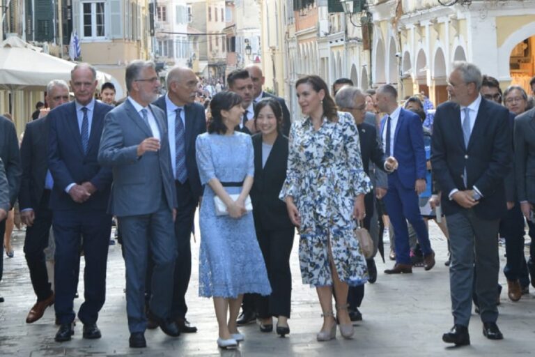 Κέρκυρα: Ξενάγηση της πριγκίπισσας Κάκο της Ιαπωνίας στο Μουσείο Ασιατικής Τέχνης
