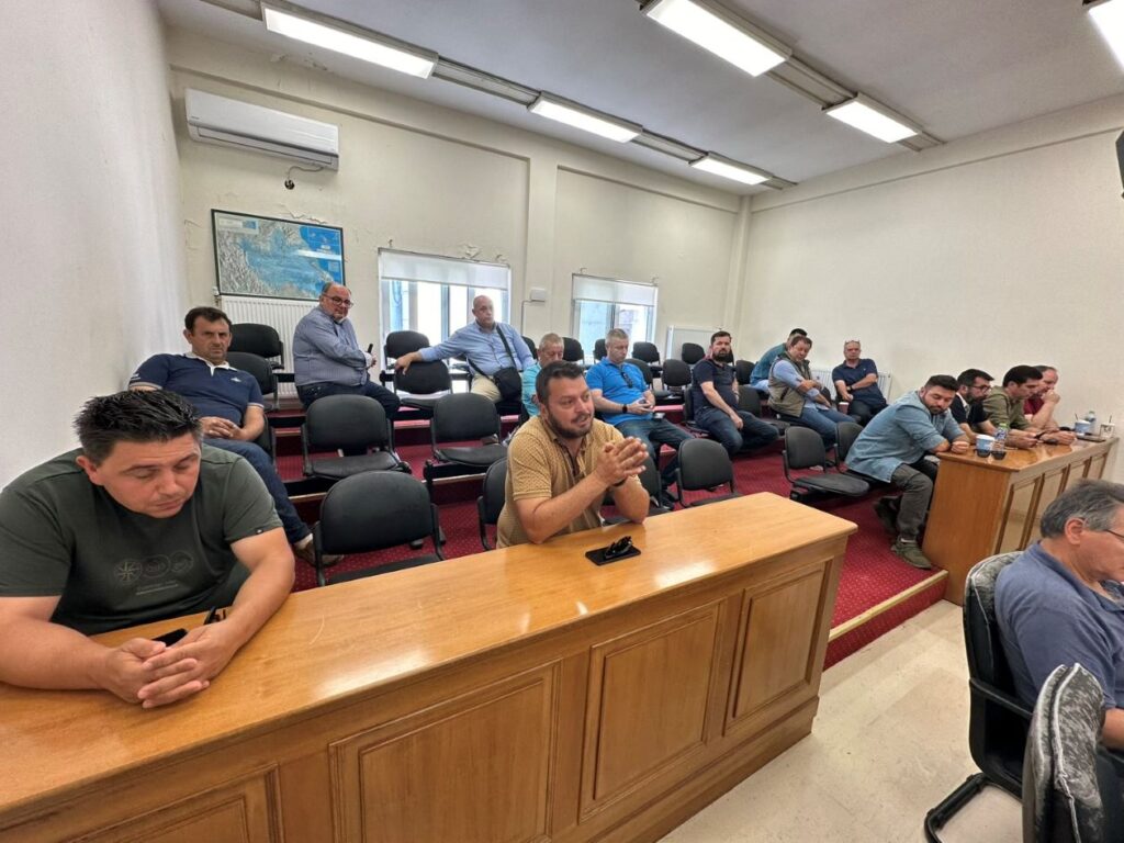 Φάρσαλα: Λύση για τη γέφυρα στην Αμπελιά και χρηματοδότηση για αθλητικές εγκαταστάσεις
