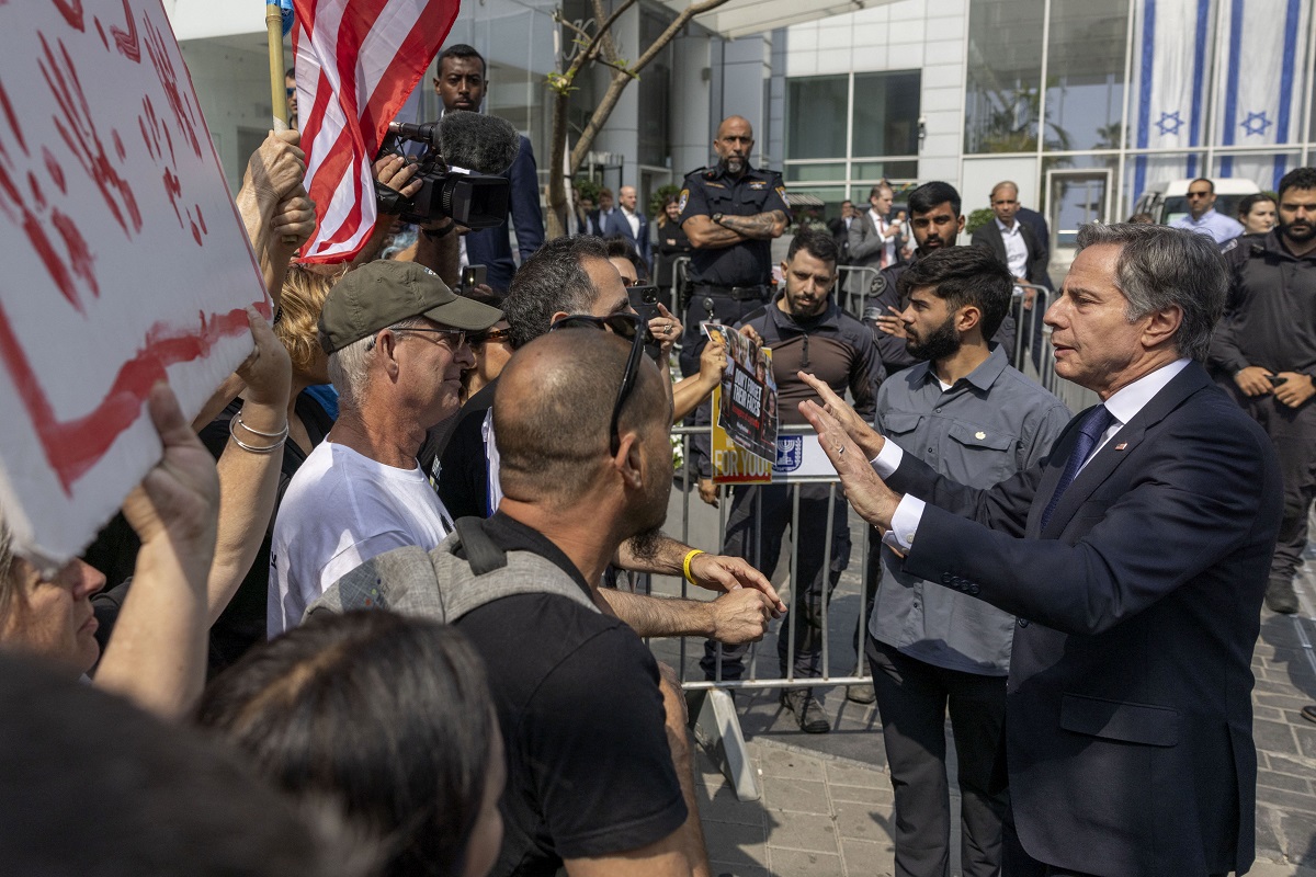 Ο Α. Μπλίνκεν αξιώνει από τη Χαμάς να αποδεχθεί την συμφωνία για κατάπαυση του πυρός στη Λωρίδα της Γάζας