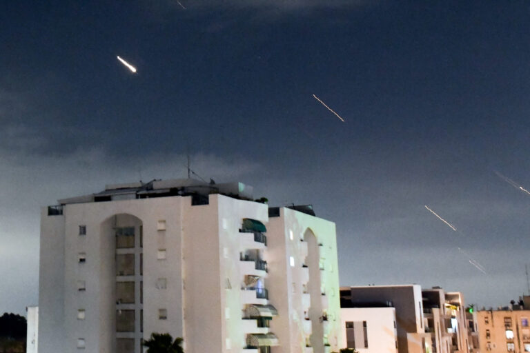 Σειρήνες στο Τελ Αβίβ για πυραυλική επίθεση από τη Ράφα – Η Χαμάς ανέλαβε την ευθύνη