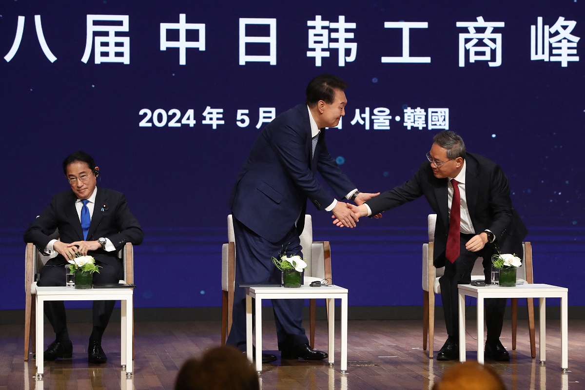 Σεούλ, Τόκιο και Πεκίνο δείχνουν την προθυμία τους να επαναλάβουν τις τριμερείς συνόδους κορυφής «σε τακτική βάση»