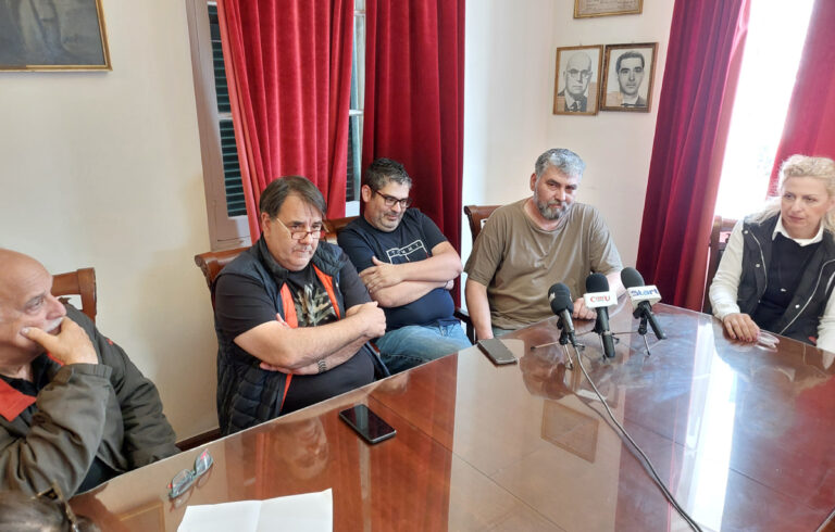Κέρκυρα: Μείωση του χρέους που δημιούργησε το clowback ζητούν οι εργαστηριακοί ιατροί