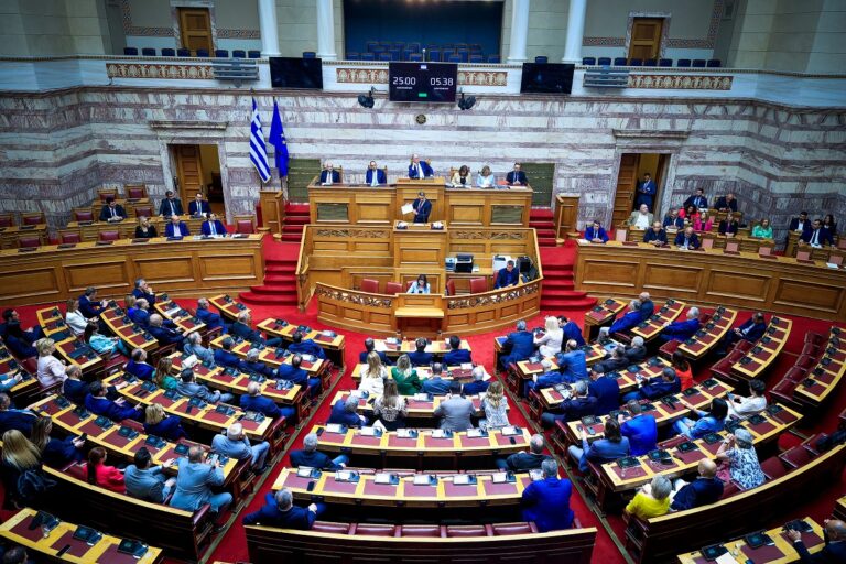 Η προ ημερησίας διατάξεως συζήτηση για την ακρίβεια στη Βουλή