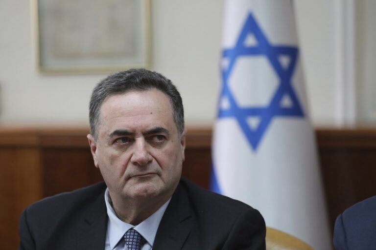 Ο Ισραηλινός ΥΠΕΞ  ζήτησε από τη Γαλλία να καταδικάσει την έκδοση ενταλμάτων κατά των Μπ. Νετανιάχου και Γιόαβ Γκάλαντ