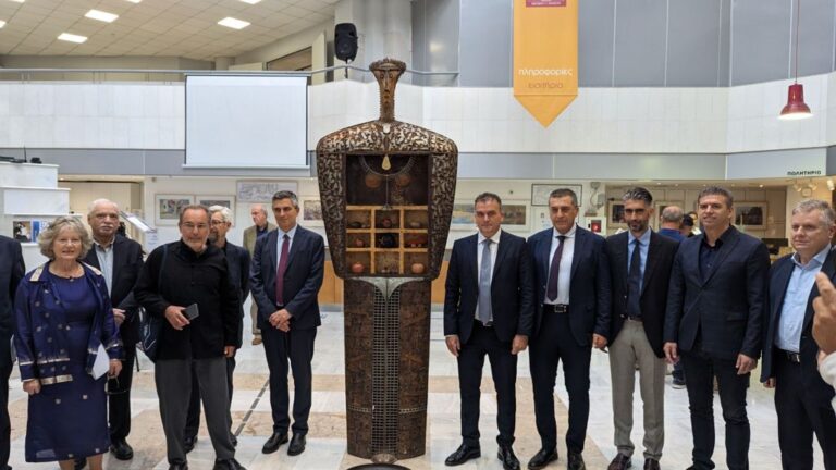 Εγκαινιάστηκε «Το άγνωστο Αριστούργημα; Η Δωρεά» στη Δημοτική Πινακοθήκη Λάρισας