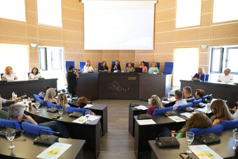 Στην αγκαλιά ανάδοχων οικογενειών 39 παιδιά στη Θεσσαλία