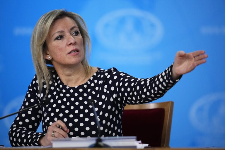 Ρωσία: Με μέτρα θα απαντήσει η Μόσχα στον περιορισμό των διπλωματών της στην Πολωνία