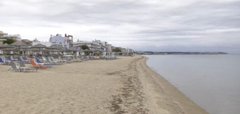 Τάξη στα beach bar στην Επανομή και απελευθέρωση της ακτής