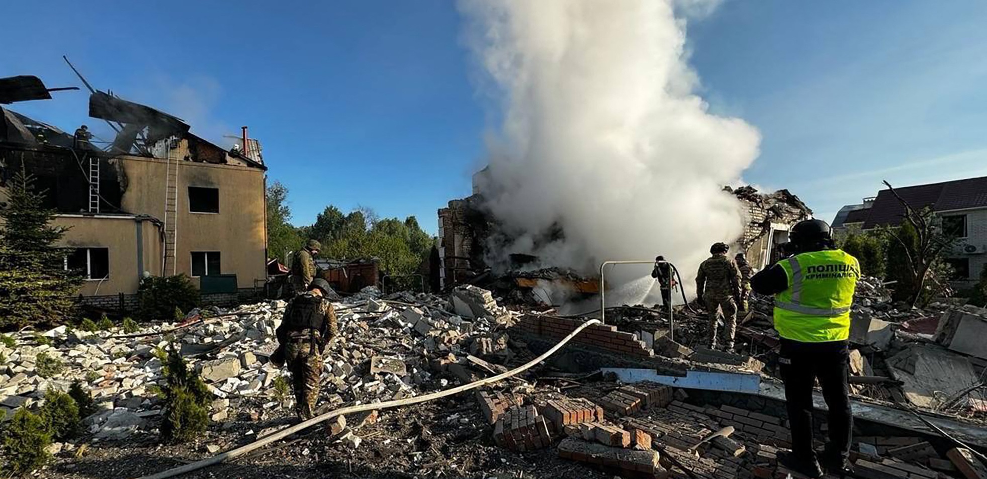 Ουκρανία: Οι ρωσικές δυνάμεις επιτίθενται στο Χάρκοβο, ανοίγοντας νέο μέτωπο – «Είμασταν προετοιμασμένοι» λέει ο Ζελένσκι