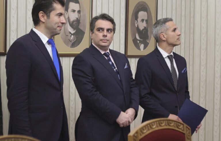 Bουλγαρία: Η Κεντρική Τράπεζα προειδοποιεί ότι η πολιτική κρίση απομακρύνει τη χώρα από την ευρωζώνη
