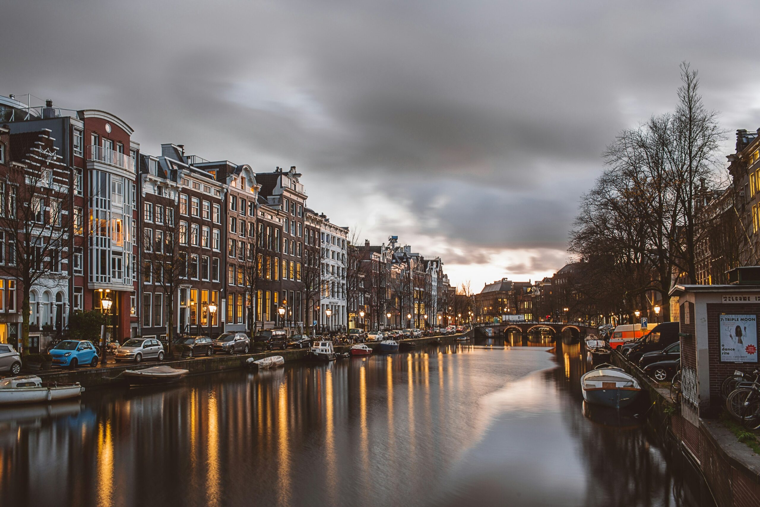 Άμστερνταμ: Σχεδόν μισό εκατομμύριο ευρώ για μια θέση πάρκινγκ σε εμπορικό δρόμο