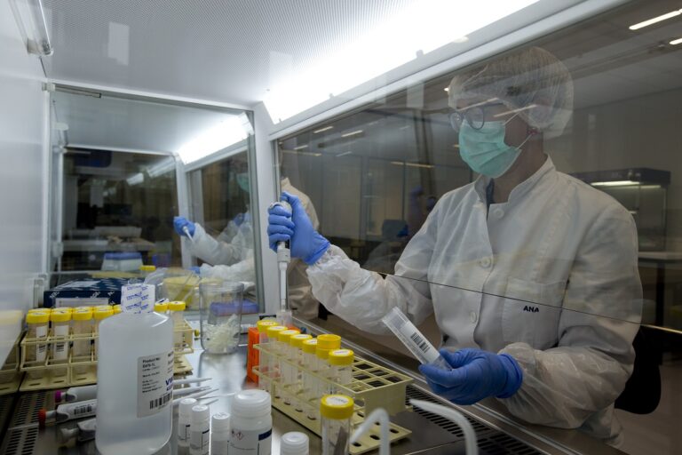 Κλινικές μελέτες: Η Ελλάδα απορροφά μόνο 100 εκατ. ευρώ από τα 44 δισ. που επενδύονται στην Ευρώπη