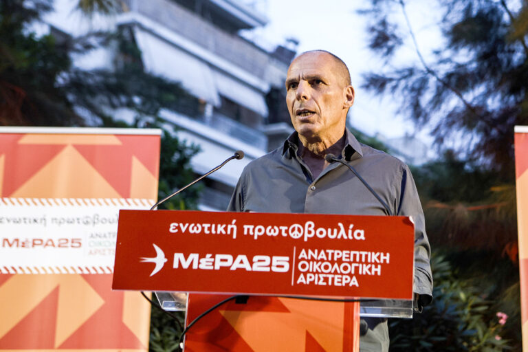 Σε Χανιά και Ηράκλειο o Γιάνης Βαρουφάκης την επόμενη εβδομάδα
