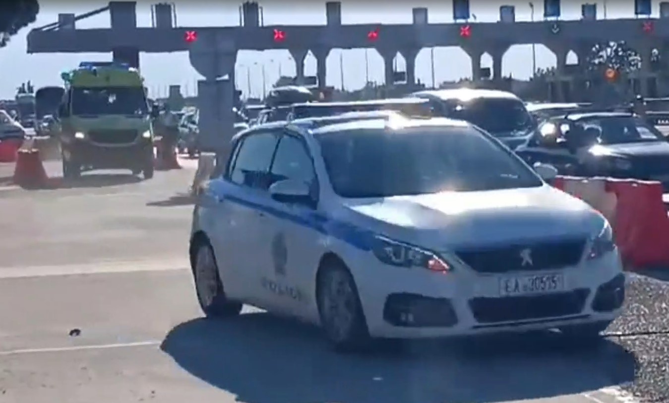 Θεσσαλονίκη: Ουρές χιλιομέτρων στα διόδια των Μαλγάρων – Γέφυρα ζωής για τη μεταφορά βρέφους