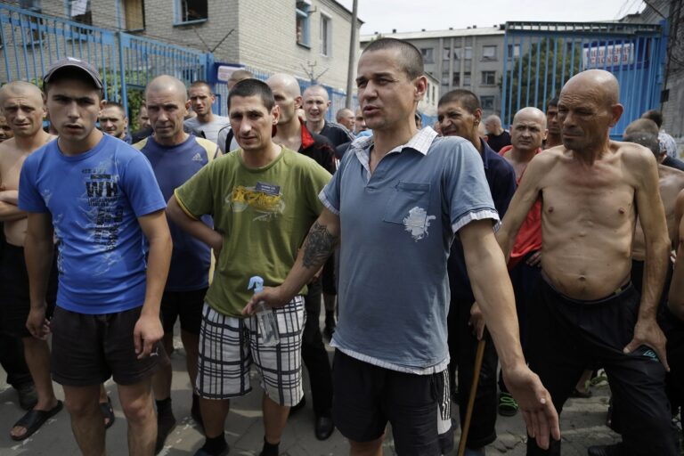 Ουκρανία: Κατάταξη στο στρατό ζήτησαν 3.000 ποινικοί κρατούμενοι μετά την υπό όρους αποφυλάκισή τους