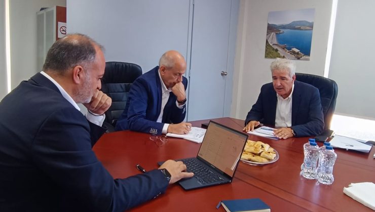 Χανιά: Στα γραφεία του Οργανισμού Ανάπτυξης Κρήτης ο Γ.Γ Υποδομών