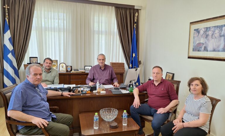Συνάντηση εργασίας δημάρχου Ελασσόνας με τον διευθυντή του Κέντρου Υγείας