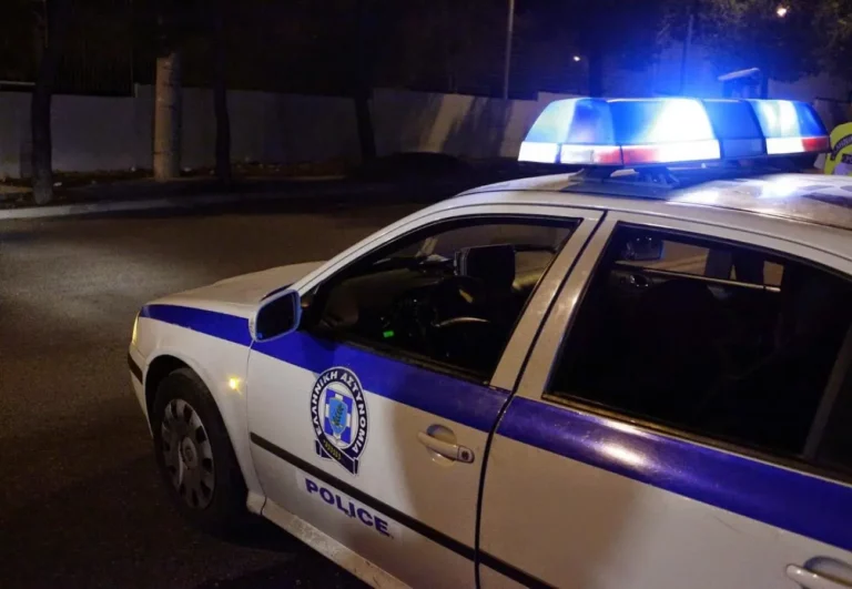Κυψέλη: Μαχαίρωσαν 17χρονο για τον ληστέψουν