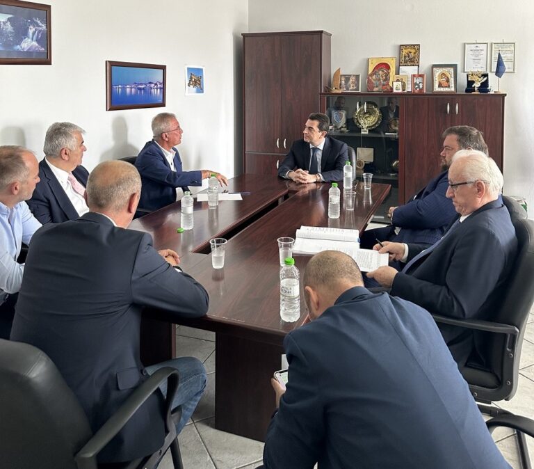 Πρέβεζα: Συνάντηση του Υπουργού Ανάπτυξης με τοπικούς φορείς