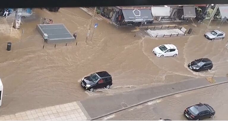 «Έβρεξε» προβλήματα στη Θεσσαλονίκη – Πλημμύρισαν δρόμοι και καταστήματα