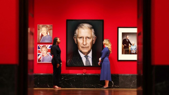Βρετανία: Πορτρέτα της βασιλικής οικογένειας σε έκθεση στο Λονδίνο