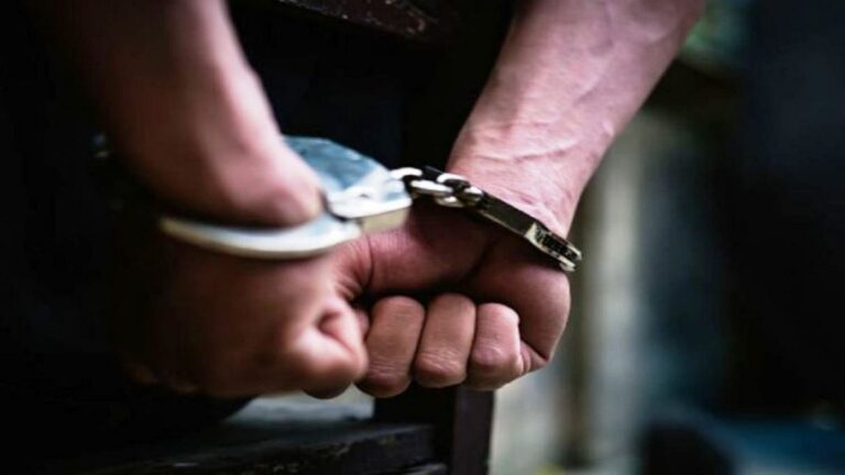 Για προσβολή γενετήσιας αξιοπρέπειας συνελήφθη 64χρονος Σουηδός στη Ρόδο