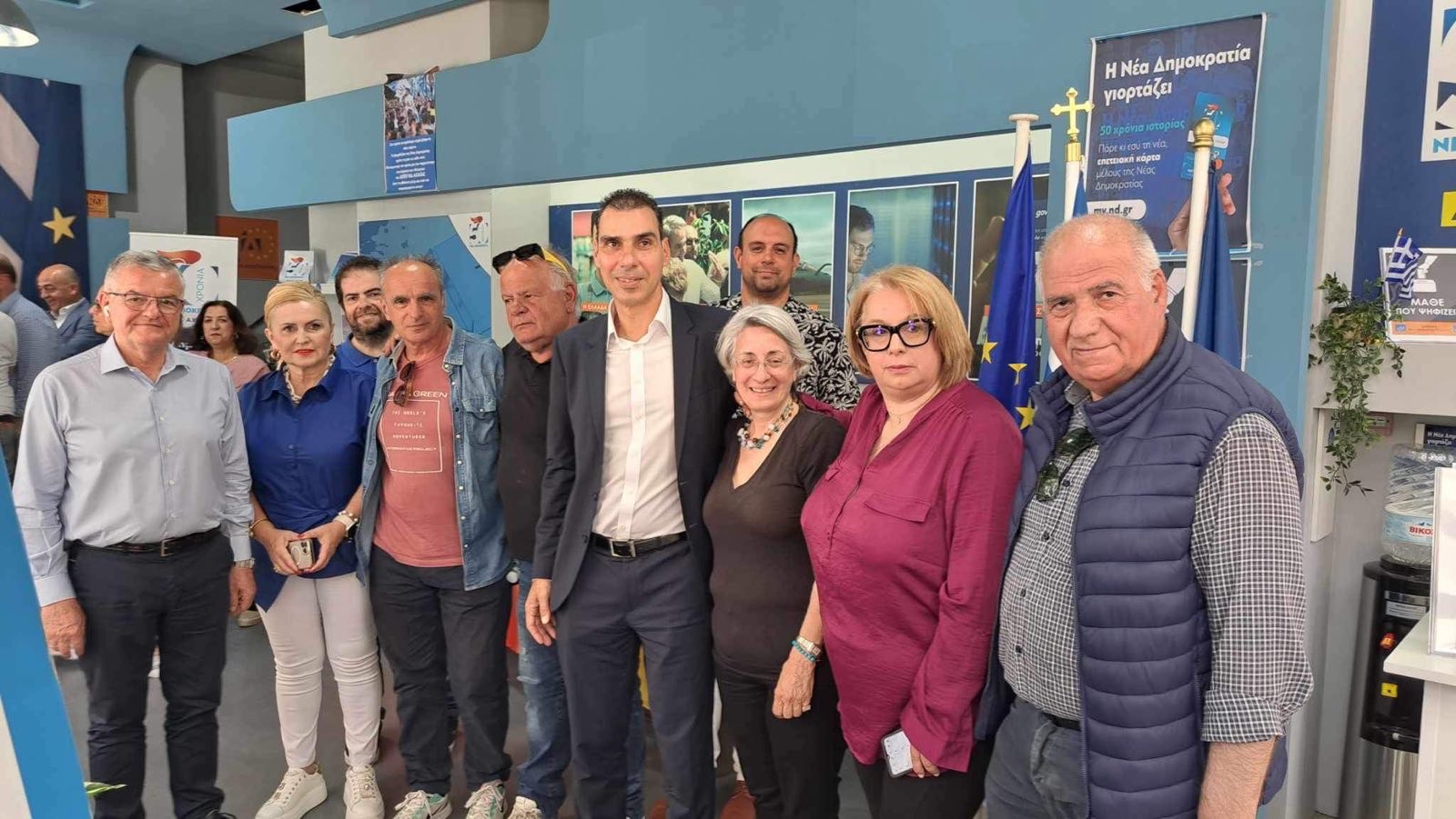 Πάτρα: Επίσκεψη του Μ. Θεμιστοκλέους στο εκλογικό κέντρο της ΝΔ