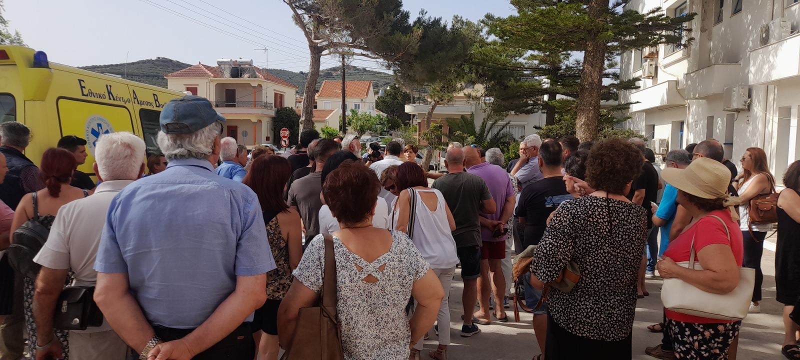 Συγκέντρωση διαμαρτυρίας στο Κ.Υ. Κισσάμου – Ζητoύν οδηγό ασθενοφόρου (ηχητικό)
