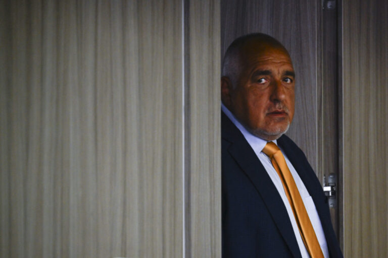 Τα εκλογικά ρεκόρ της Βουλγαρίας και μια ακόμη προσπάθεια πολιτικής σταθεροποίησης
