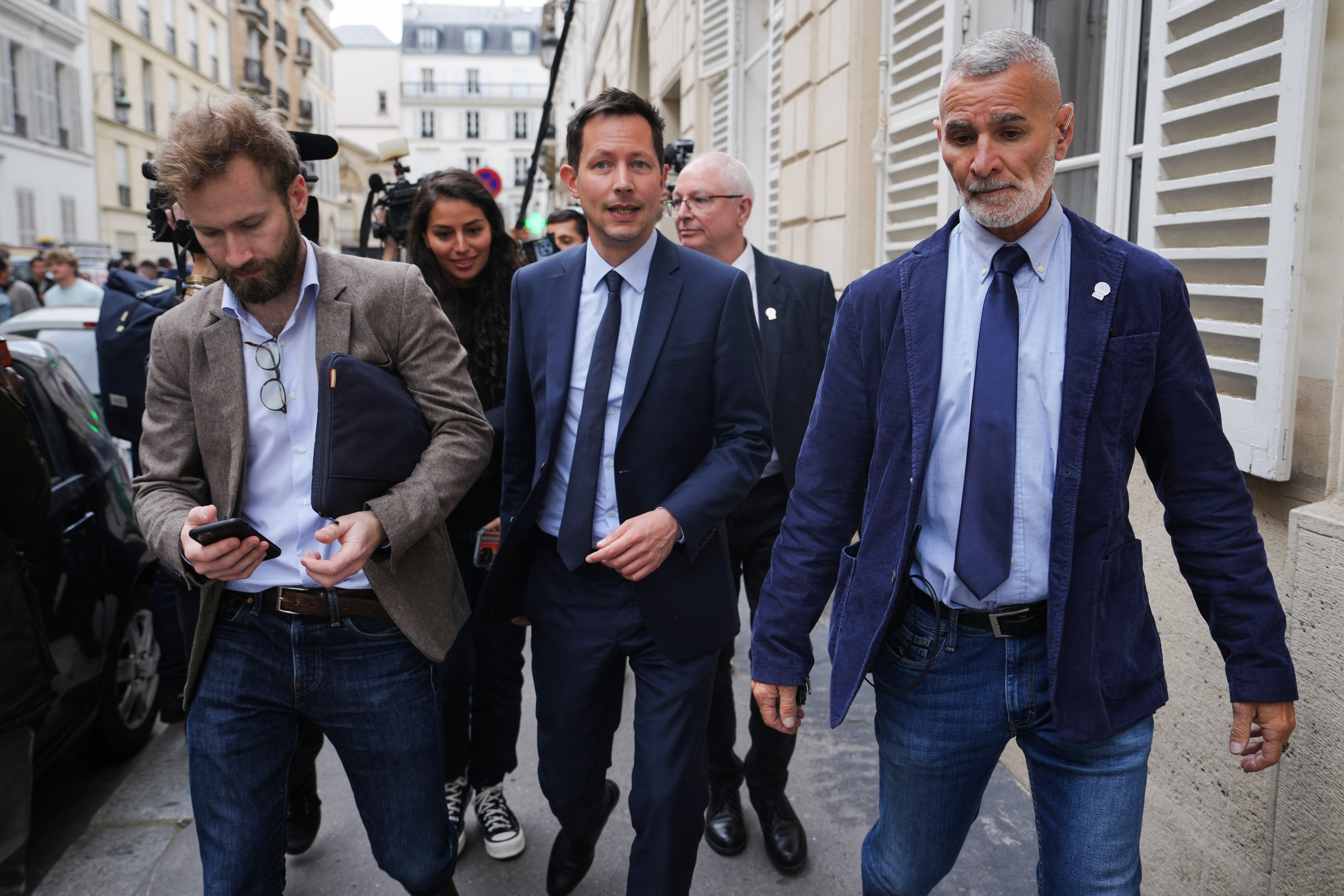 LR : Bureau politique exceptionnel suite à l'annonce d'Eric Ciotti d'un accord avec le rassemblement national