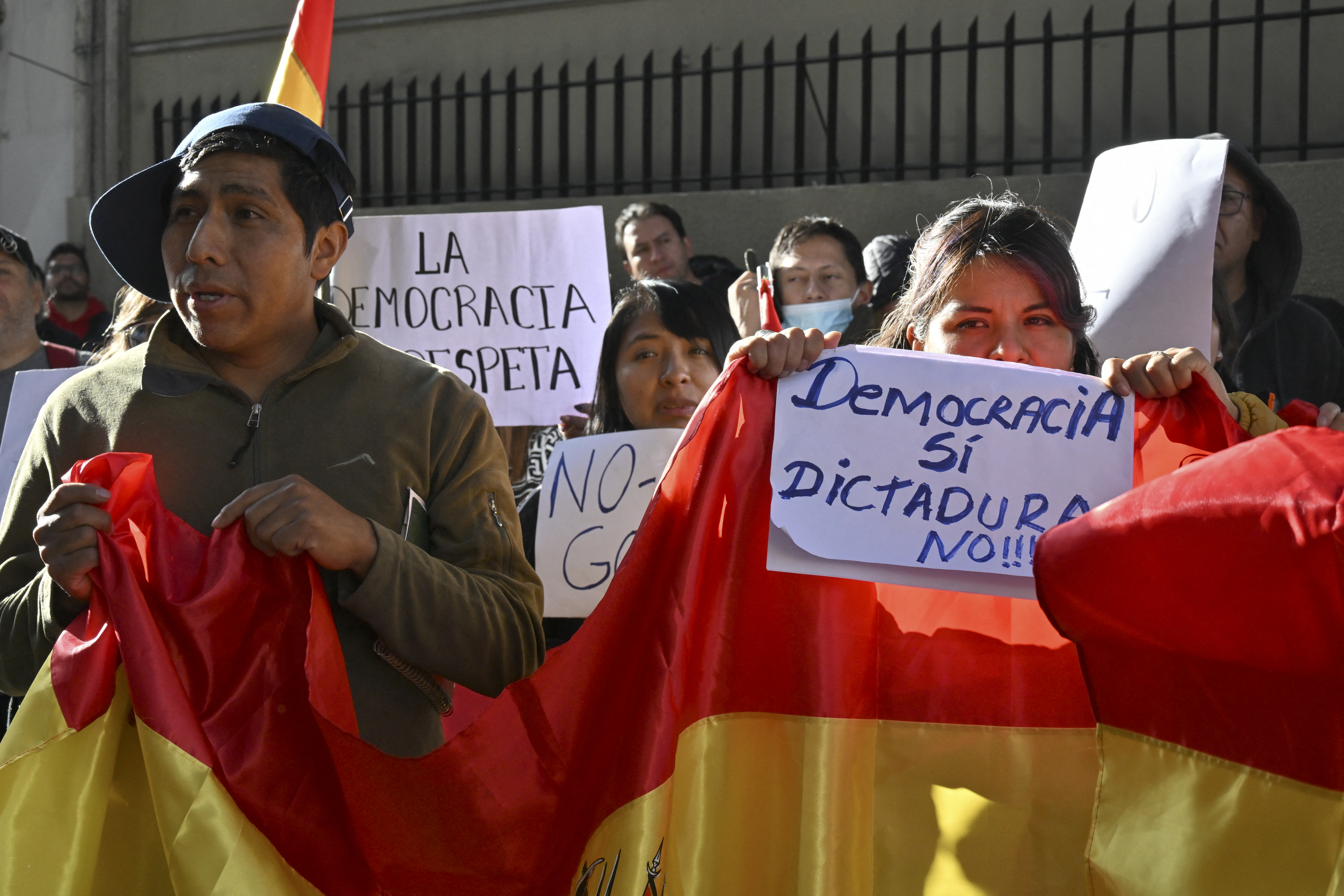 BOLIVIA-POLITICS-ARMY-PROTEST