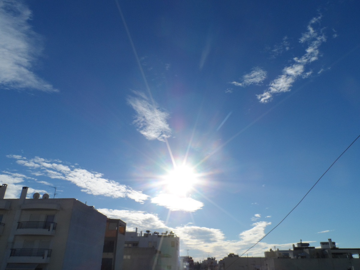 Ο καιρός με τον Π. Γιαννόπουλο: Υποχωρεί η θερμοκρασία, μπουρίνια στη βόρεια Ελλάδα